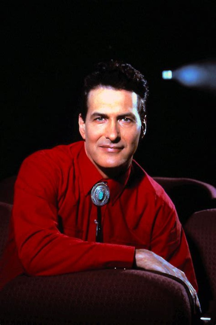 Joe Bob Briggs Biography, Age, Height, Wife, Net Worth, Family