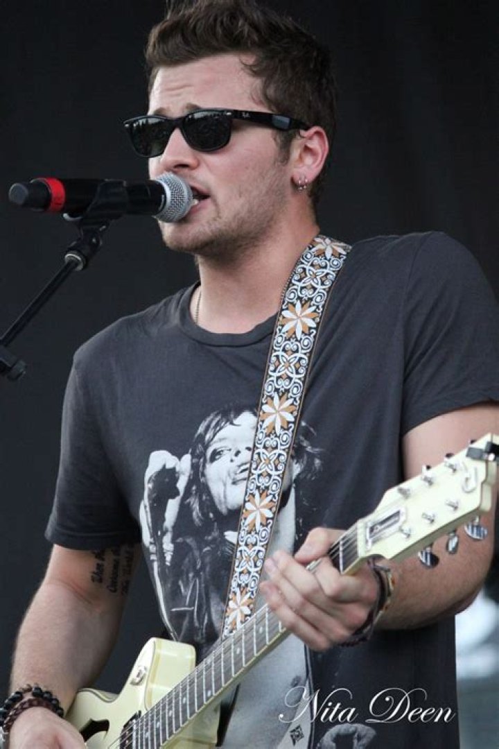 Joel Crouse Biography, Age, Height, Wife, Net Worth, Family