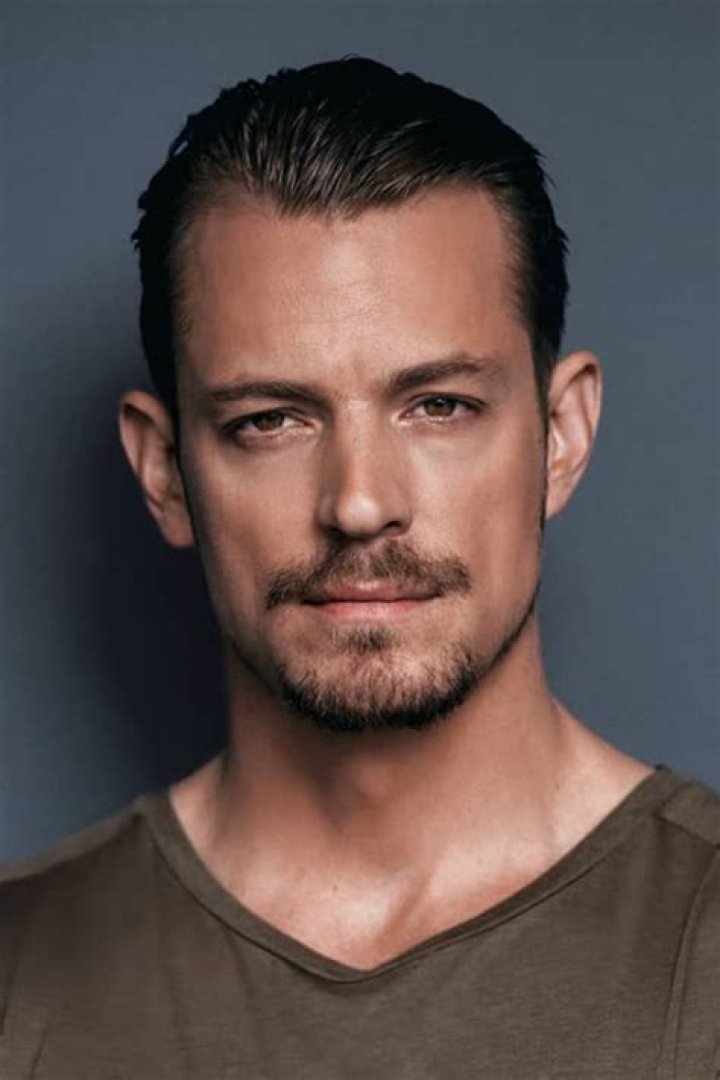 Joel Kinnaman Biography, Age, Height, Wife, Net Worth, Family