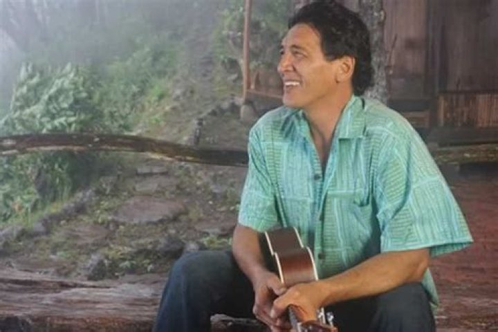 John Cruz Biography, Age, Height, Wife, Net Worth, Family