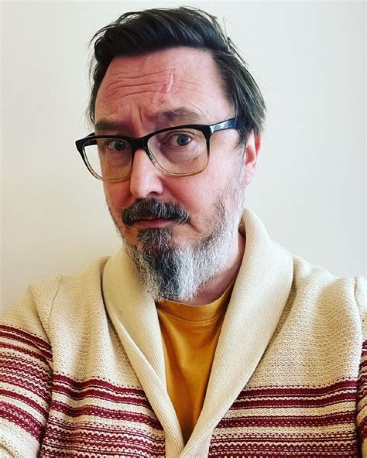 John Hodgman Biography, Age, Height, Wife, Net Worth, Family