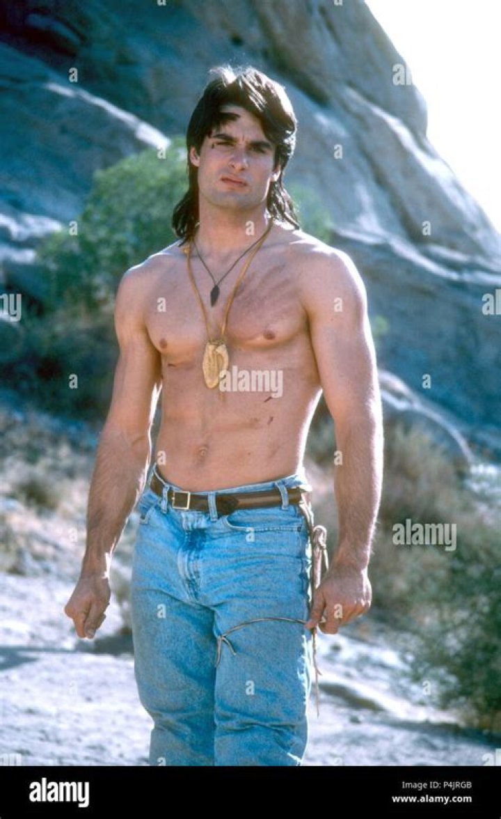 John Newton Biography, Age, Height, Wife, Net Worth, Family