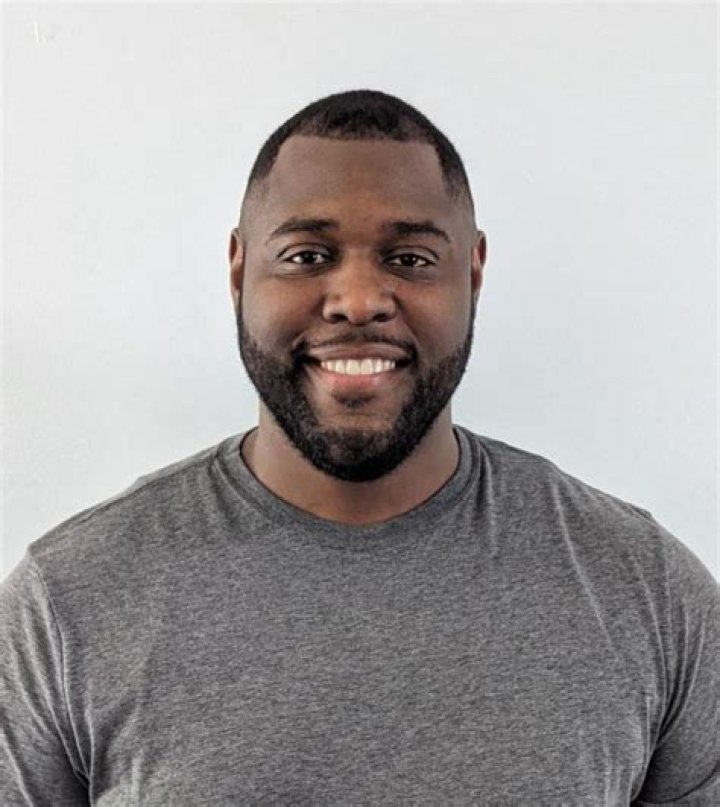 Johnny Sims Biography, Age, Height, Wife, Net Worth, Family