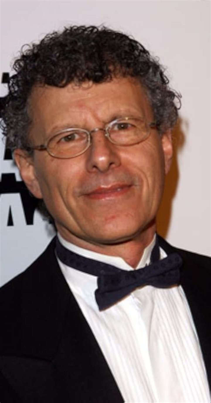 Jon Amiel Biography, Age, Height, Wife, Net Worth, Family