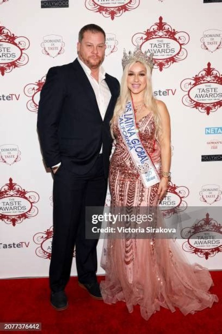 Jon Armond Biography, Age, Height, Wife, Net Worth, Family