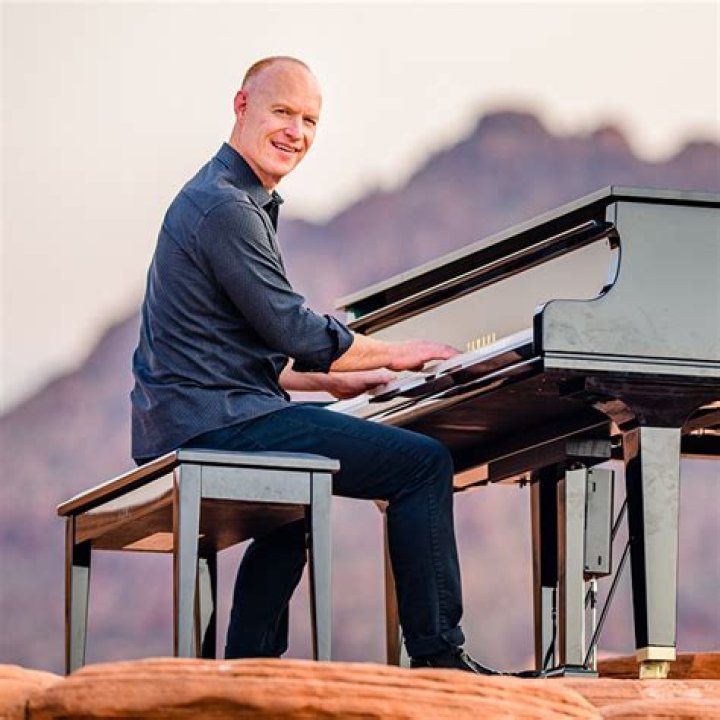 Jon Schmidt Biography, Age, Height, Wife, Net Worth, Family