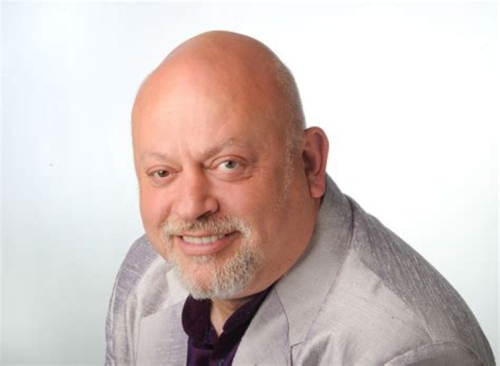 Jonathan Cainer Biography, Age, Height, Wife, Net Worth, Family