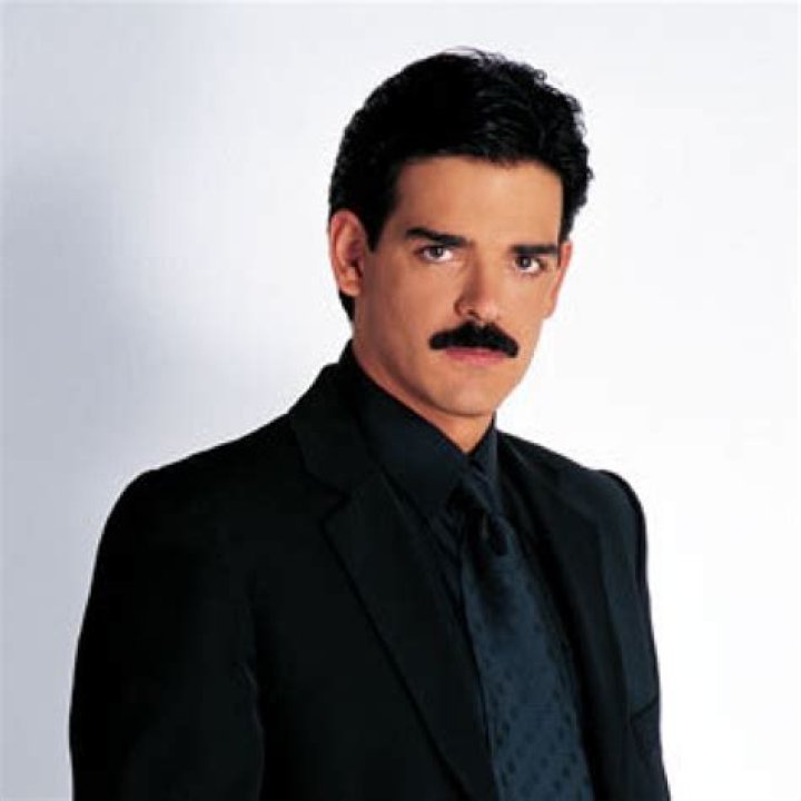 José Ángel Llamas biografía, edad, altura, esposo, net worth, familia