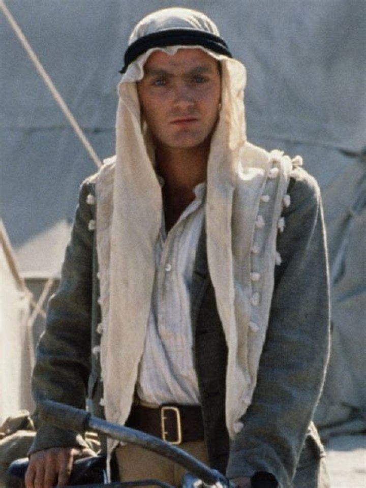 Joseph Bennett Biography, Age, Height, Wife, Net Worth, Family