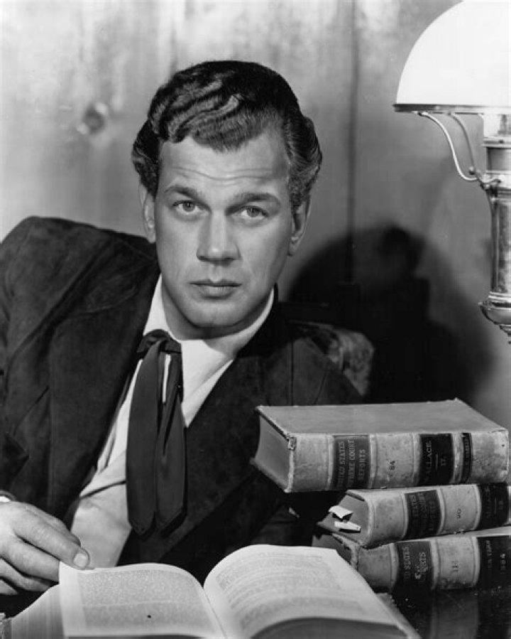 Joseph Cotten biografía, edad, altura, esposo, net worth, familia