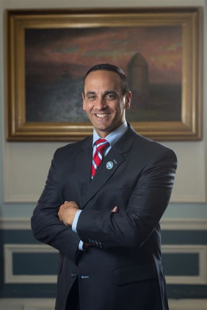 Joseph Curtatone Biography, Age, Height, Wife, Net Worth, Family