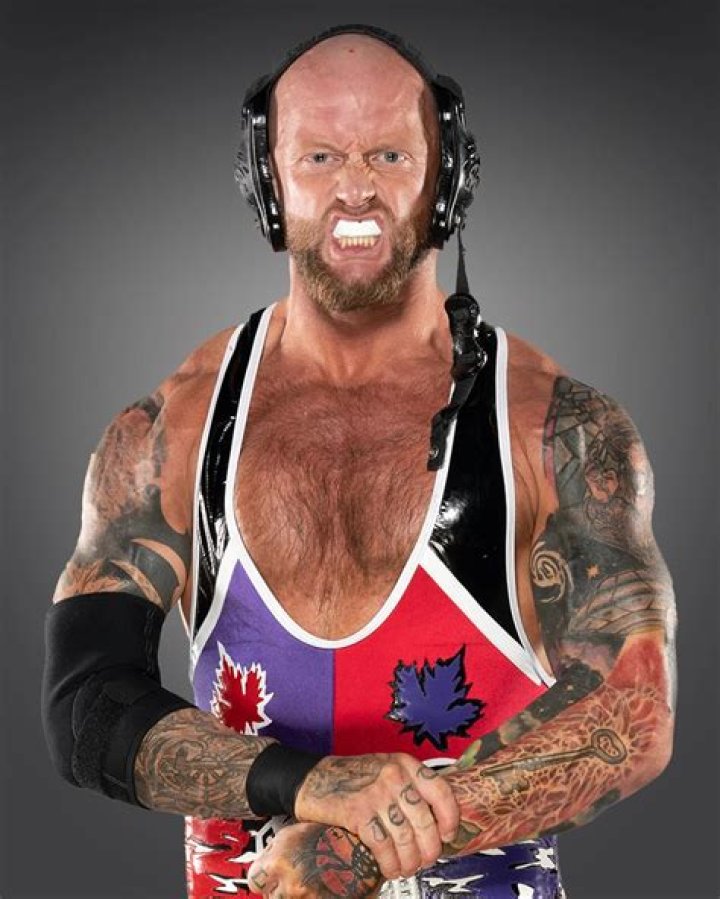 Josh Alexander Biography, Age, Height, Wife, Net Worth, Family