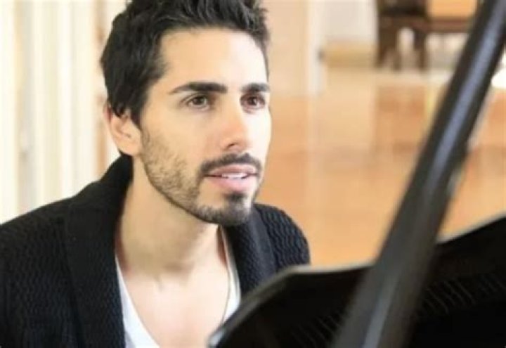 Josh Blake Biography, Age, Height, Wife, Net Worth, Family