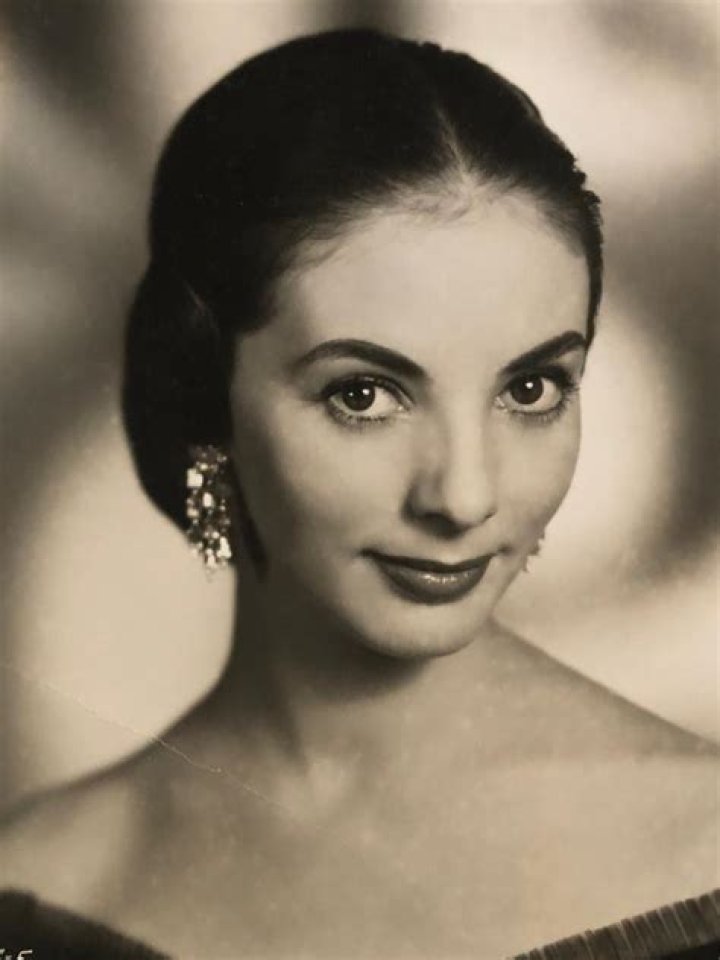 Joyce Vanderveen Biography, Age, Height, Husband, Net Worth, Family