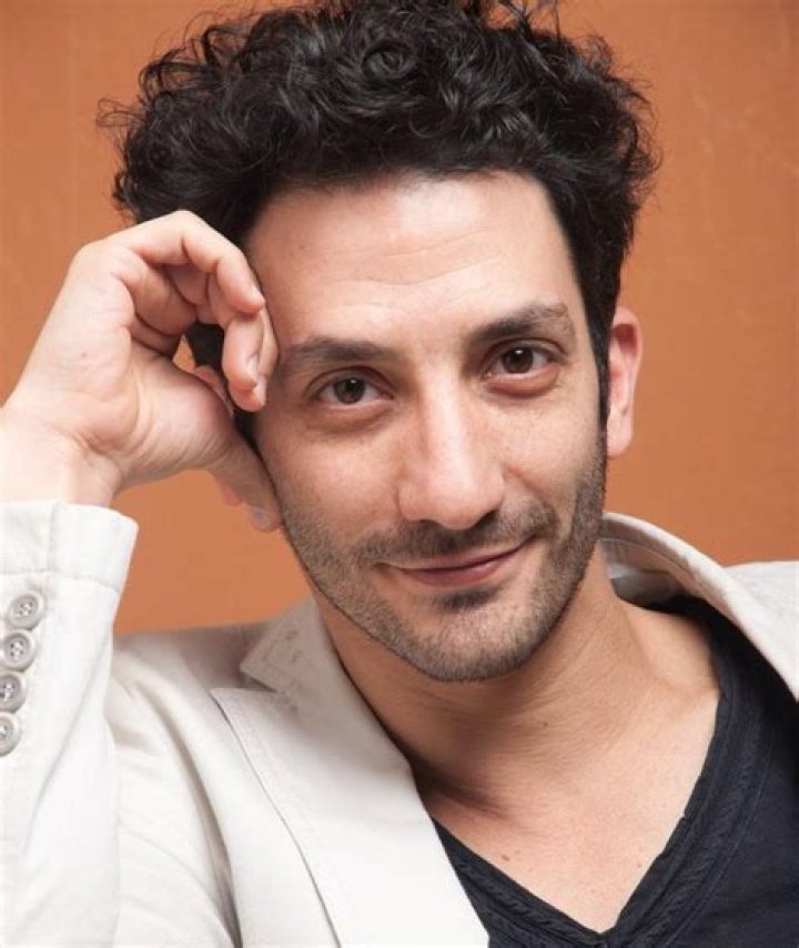 Juan Minujín Biography, Age, Height, Wife, Net Worth, Family