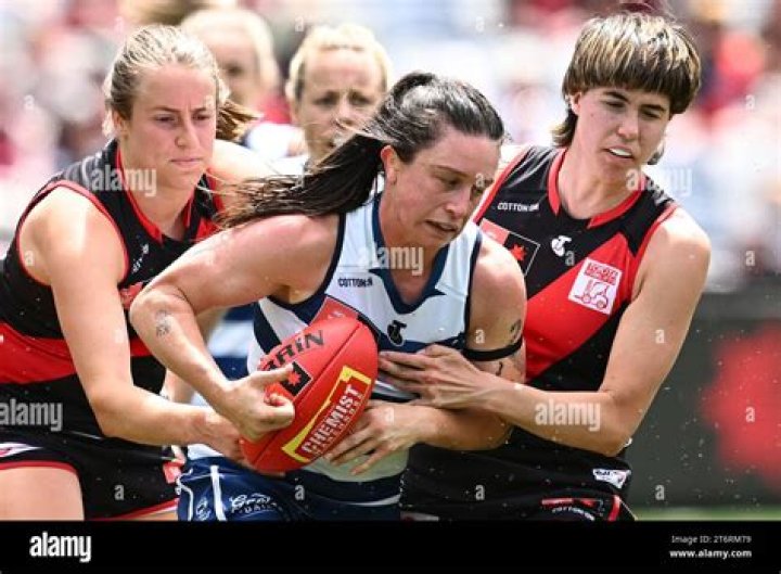 Julia Crockett-Grills Biography, Age, Height, Husband, Net Worth, Family