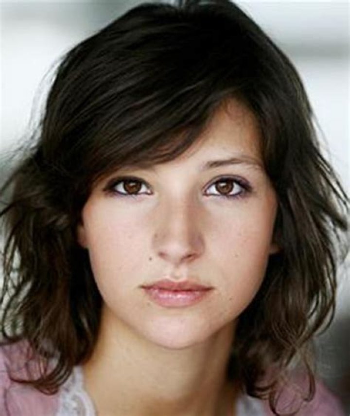 Julia Maraval Biography, Age, Height, Husband, Net Worth, Family