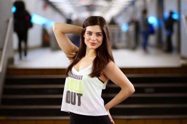 Julia Udine Biography, Age, Height, Husband, Net Worth, Family