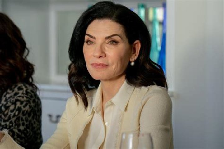 Julianna Margulies Biography, Age, Height, Husband, Net Worth, Family