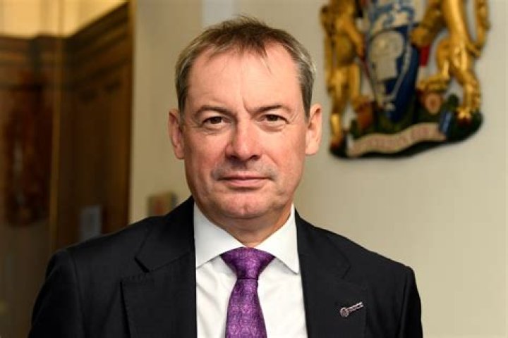 Justin Sullivan Biography, Age, Height, Wife, Net Worth, Family