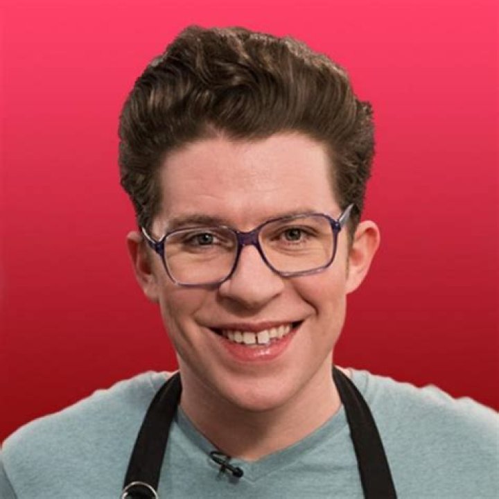 Justin Warner Biography, Age, Height, Wife, Net Worth, Family