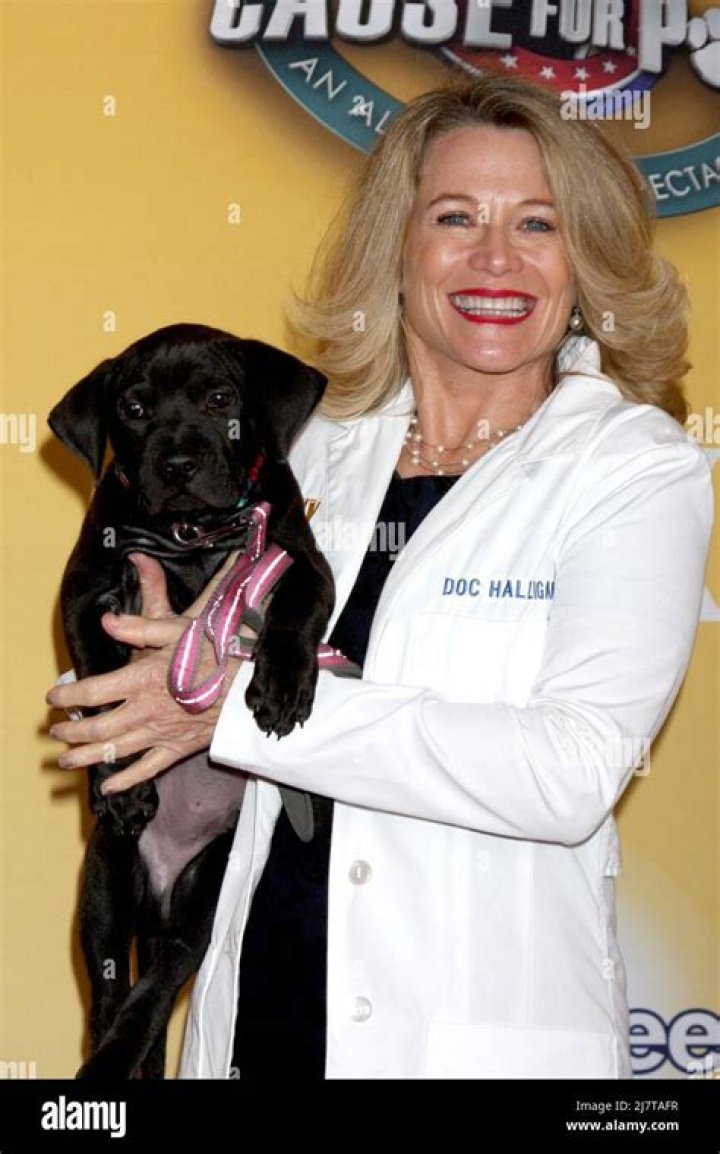 Karen Halligan Biography, Age, Height, Husband, Net Worth, Family