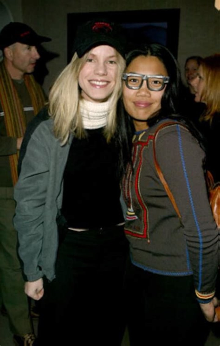 Katie Wright Biography, Age, Height, Husband, Net Worth, Family