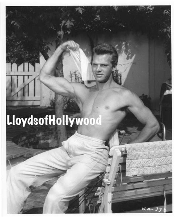 Keith Andes Biography, Age, Height, Wife, Net Worth, Family