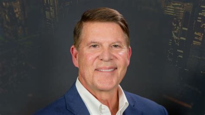 Keith J. Krach biografía, edad, altura, esposo, net worth, familia