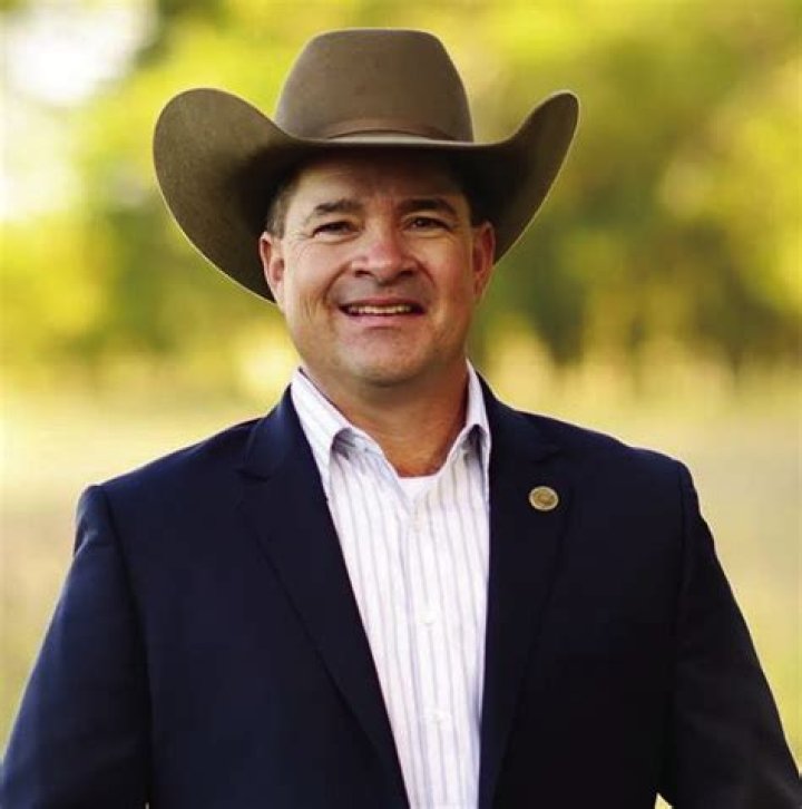 Ken King Biography, Age, Height, Wife, Net Worth, Family