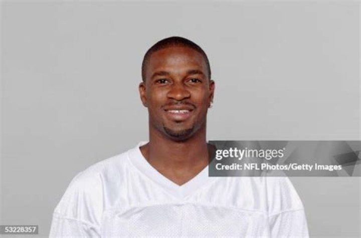 Kendall Newson Biography, Age, Height, Wife, Net Worth, Family