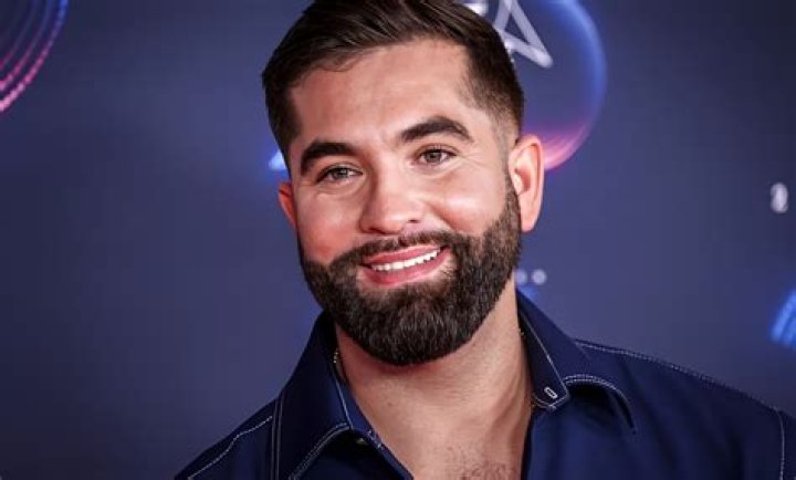 Kendji Girac Biography, Age, Height, Wife, Net Worth, Family