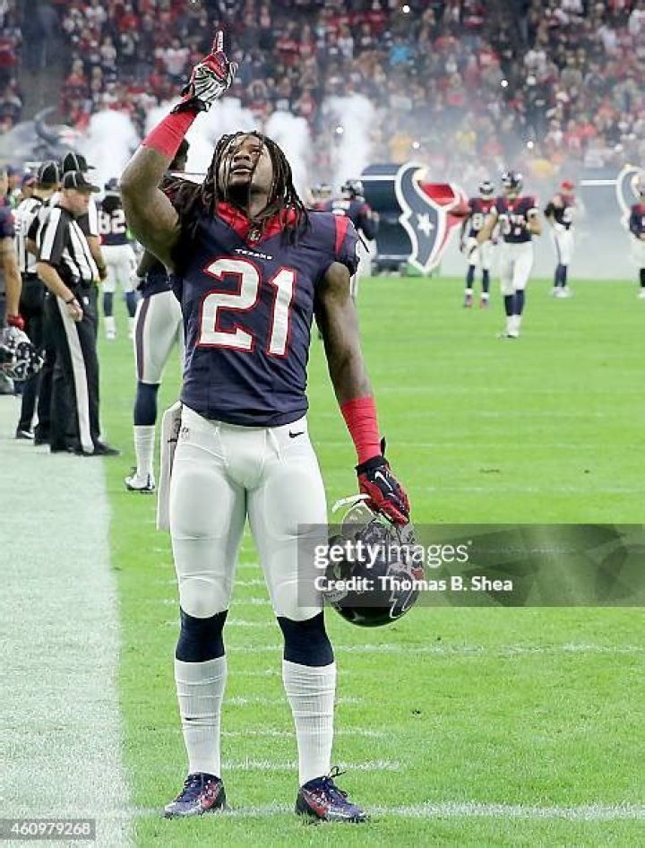 Kendrick Lewis Biography, Age, Height, Wife, Net Worth, Family