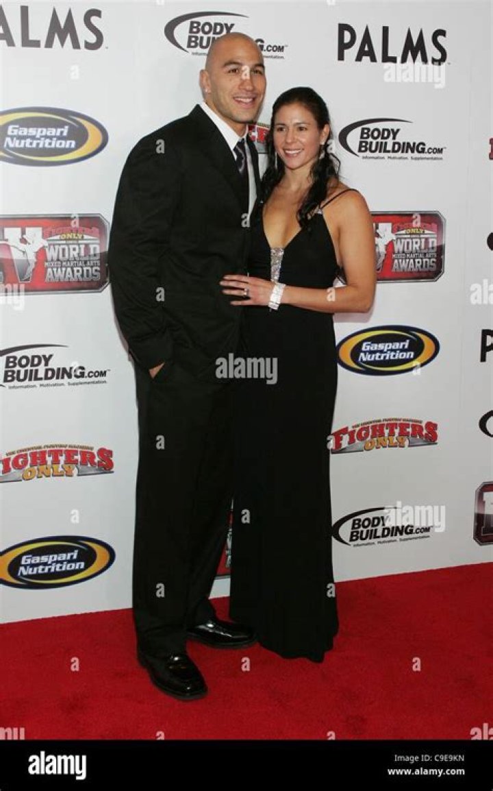 Kerry Vera Biography, Age, Height, Husband, Net Worth, Family