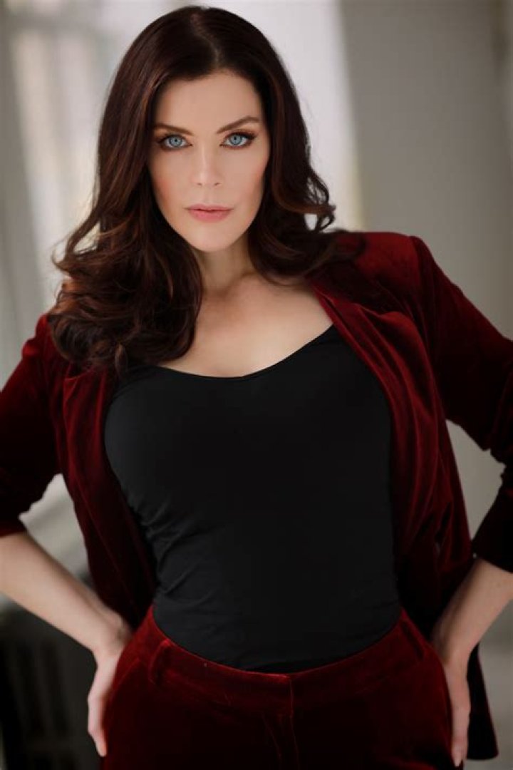 Kim Director Biography, Age, Height, Husband, Net Worth, Family