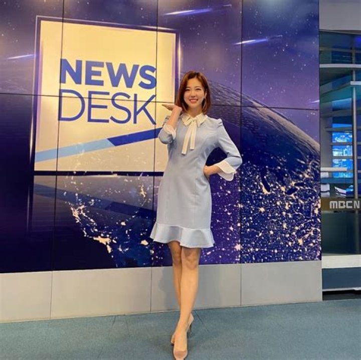 Kim Ga-young Biography, Age, Height, Husband, Net Worth, Family