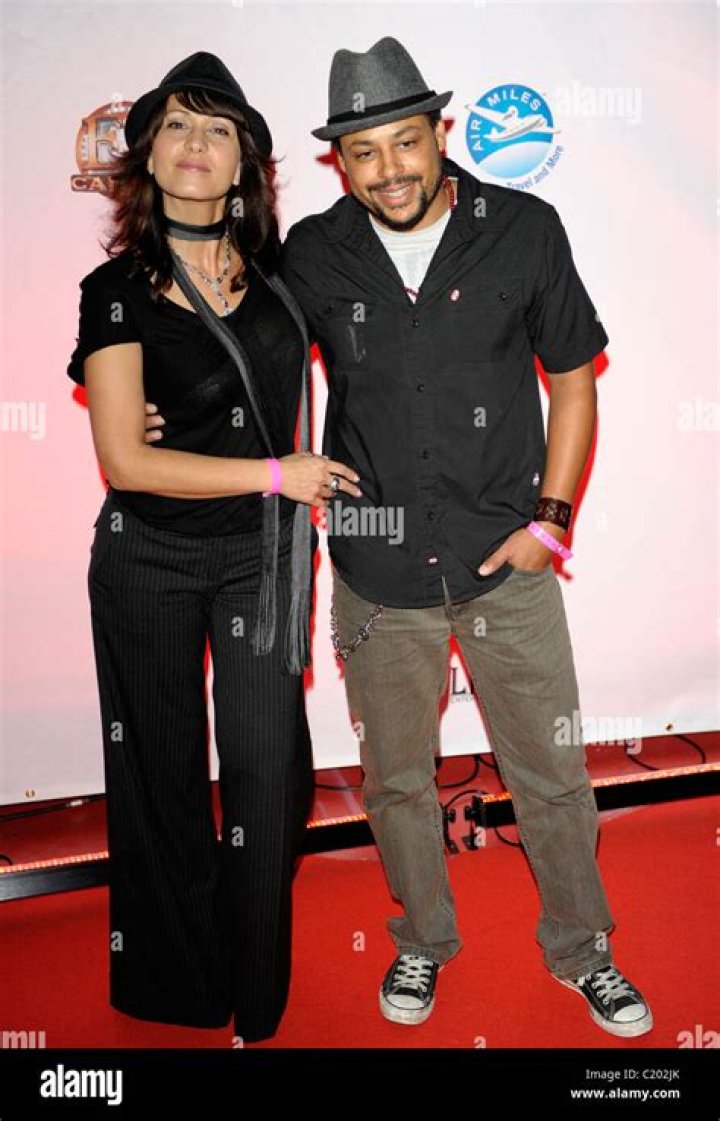 Kimani Ray Smith Biography, Age, Height, Wife, Net Worth, Family