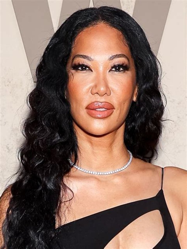 Kimora Lee Simmons Biography, Age, Height, Husband, Net Worth, Family