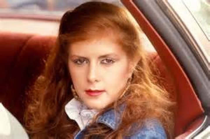 Kirsty MacColl Biography, Age, Height, Husband, Net Worth, Family