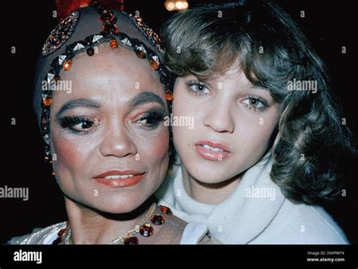 Kitt McDonald Biography, Age, Height, Husband, Net Worth, Family