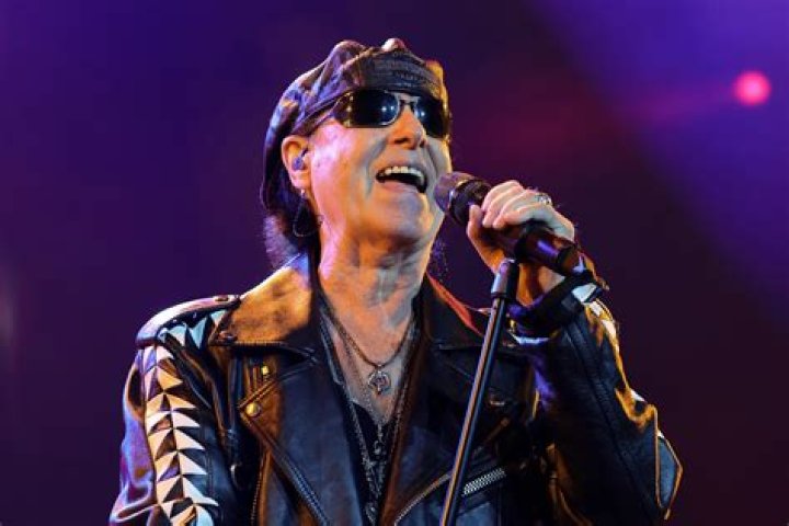 Klaus Meine biografía, edad, altura, esposo, net worth, familia