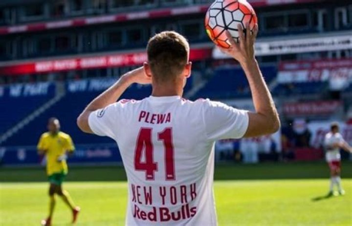 Konrad Plewa Biography, Age, Height, Wife, Net Worth, Family