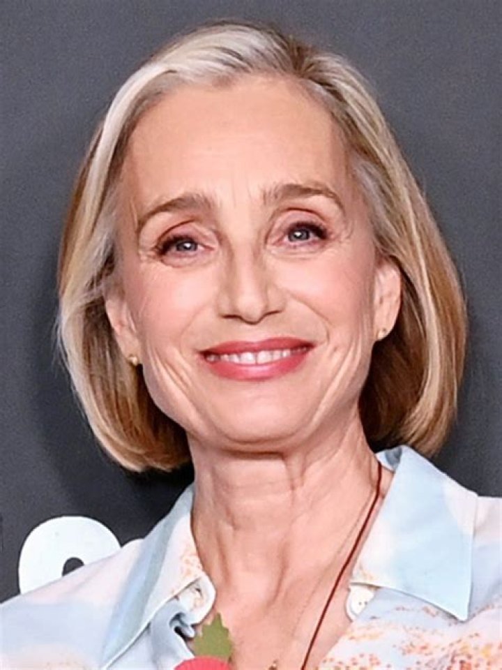 Kristin Scott Thomas Biography, Age, Height, Husband, Net Worth, Family