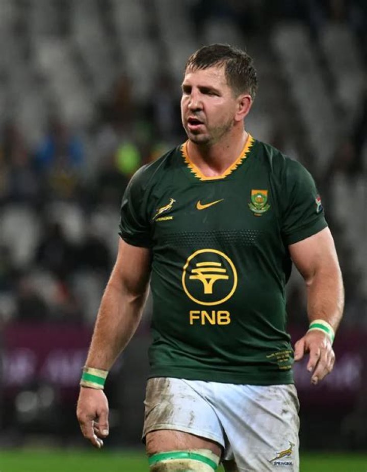 Kwagga Smith Biography, Age, Height, Wife, Net Worth, Family