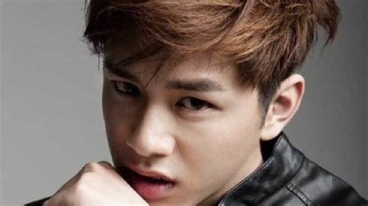 Kwon Hyun-sang Biography, Age, Height, Wife, Net Worth, Family