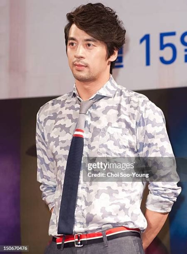 Kwon Oh-joong Biography, Age, Height, Wife, Net Worth, Family