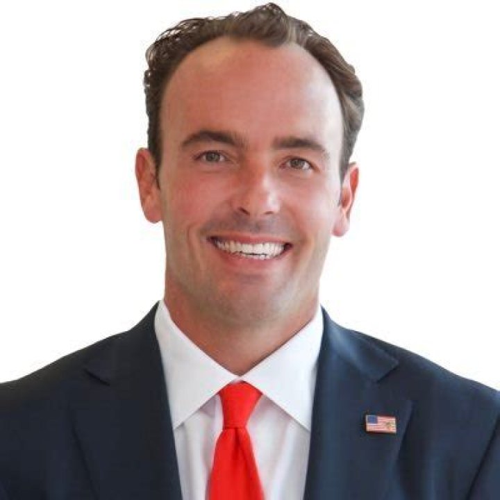 Kyle Bass Biography, Age, Height, Wife, Net Worth, Family