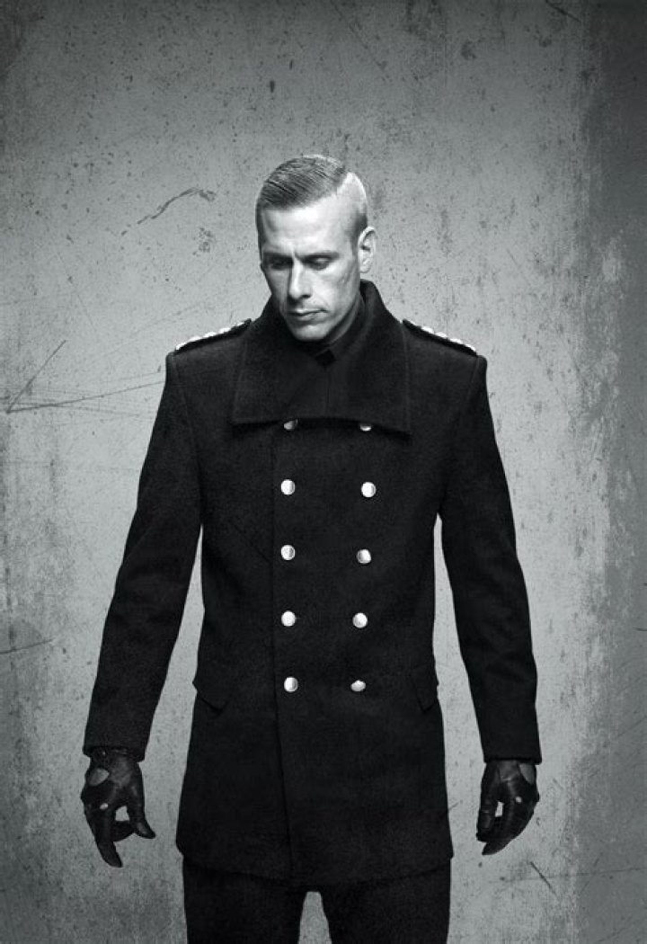 L.O.C. Biography, Age, Height, Wife, Net Worth, Family