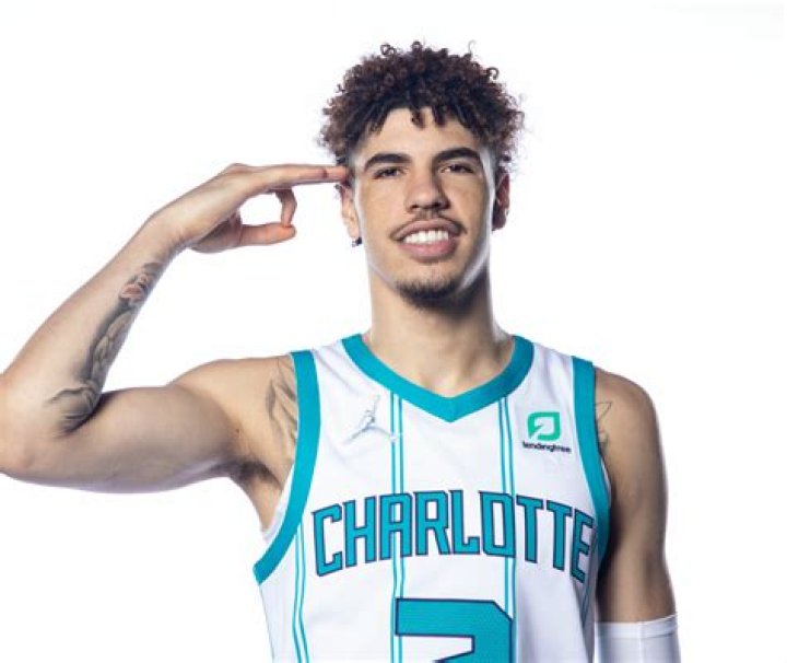 LaMelo Ball biografía, edad, altura, esposo, net worth, familia
