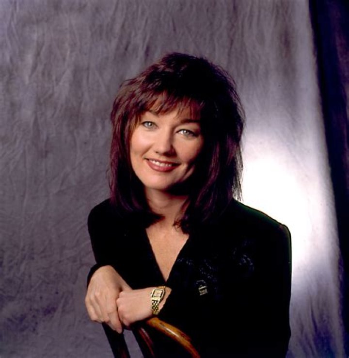 Lari White Biography, Age, Height, Husband, Net Worth, Family
